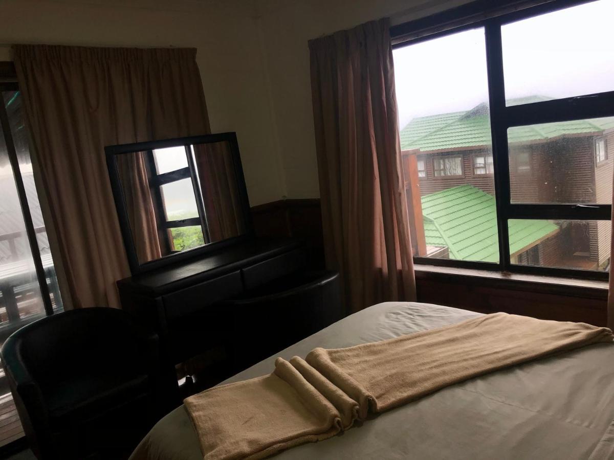 Paraiso Do Ouro Beach Front Resort Budget Accommodation Ponta do Ouro Bagian luar foto